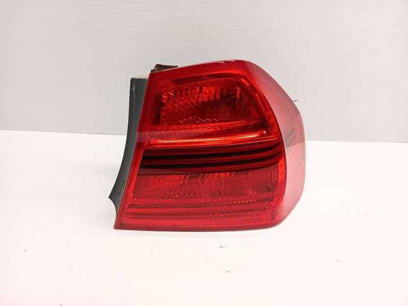 2006-2008 BMW 325i 328i 330i 335i Sedan Right Tail Light 63217161956 OEM