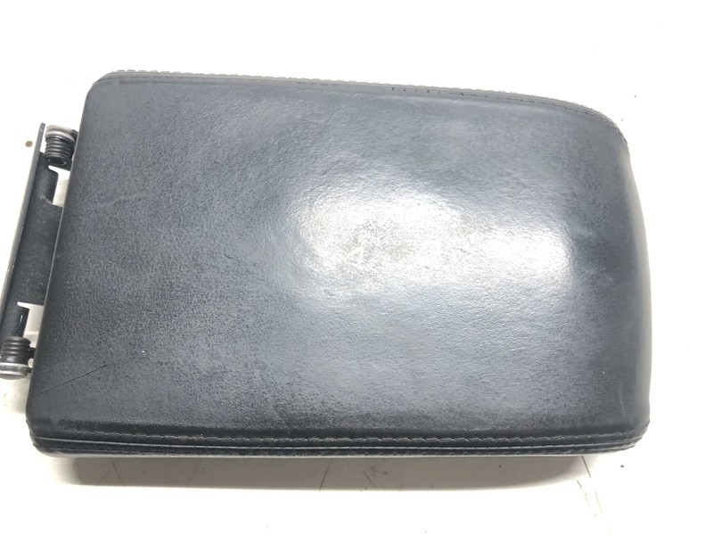 04-06 2004-2006 Cadillac SRX Armrest Arm rest Black Vinyl/Leather OEM