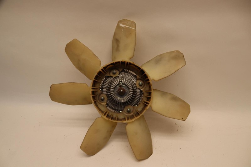 2005-2015 TOYOTA TACOMA 4.0L ENGINE COOLING FAN MOTOR CLUTCH W/ BLADE OEM