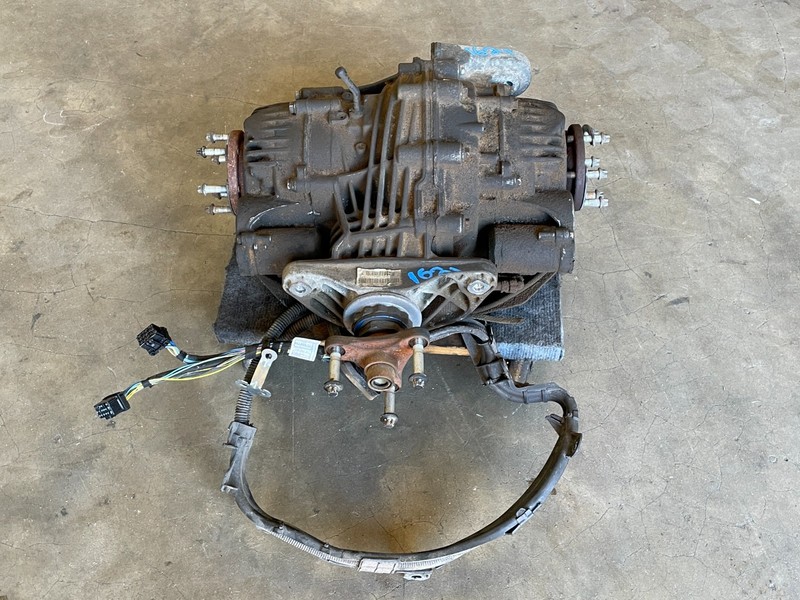 15 16 17 18 BMW X5 M F85 Rear Diff Differential Axle Carrier AWD 1621 OEM