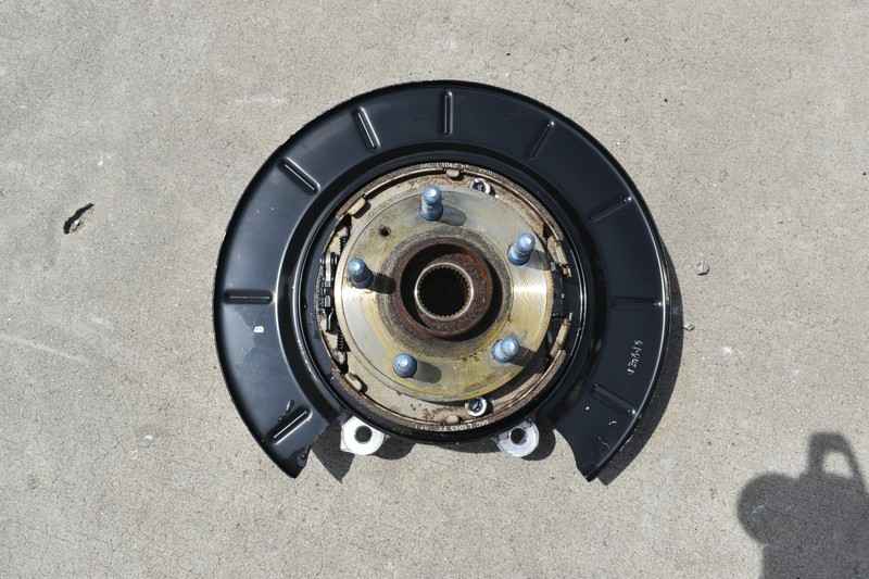 2010-2015 Chevrolet Camaro SS LH Driver Side Rear Spindle Knuckle Hub OEM *USED*