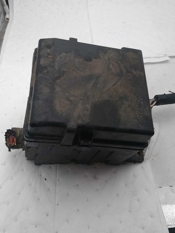 Used Fuse Box Engine fits: 2006 Nissan TitanGrade A
