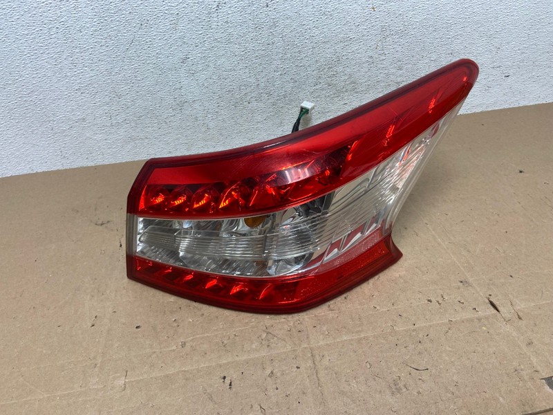 2013 2014 2015 Nissan Sentra Led Right Passenger Side Tail Light Oem AE6055 LK