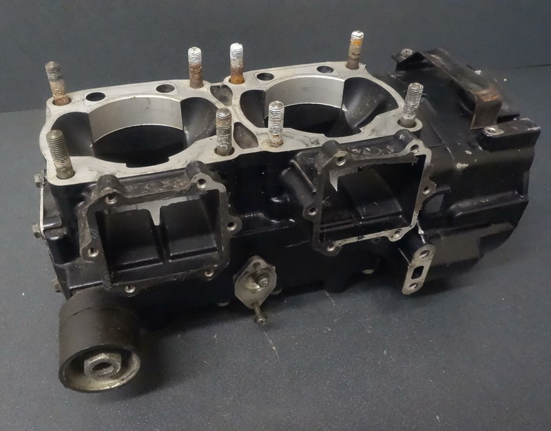 Arctic Cat 2000 Sno Pro 440 2000 2001 Zr Engine Motor Crank Case Crankcase Assy