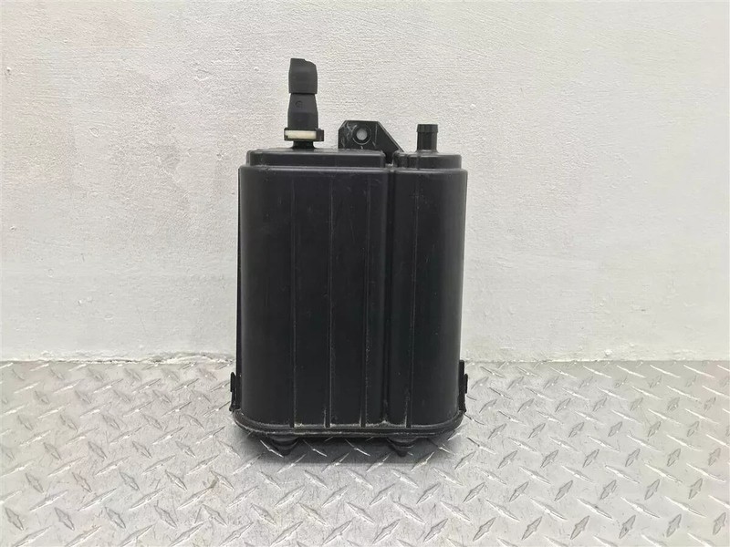 2004-2006 JEEP LIBERTY FUEL VAPOR CHARCOAL CANISTER OEM 4891562AA