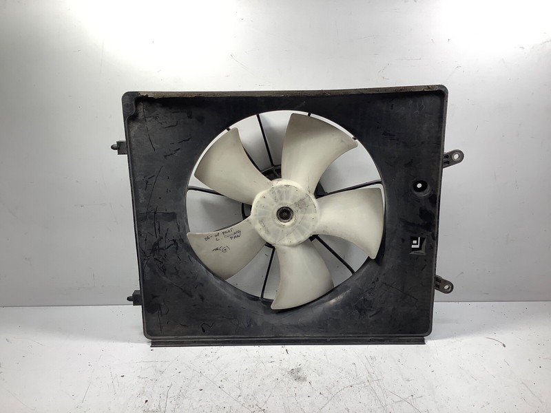 06-08 Honda Pilot Radiator Left Side Cooling Fan Shroud & Motor OEM