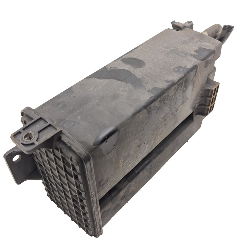 2004-2018 Infiniti QX56 QX80 Fuel Vapor Charcoal Canister , 149507S000, OEM