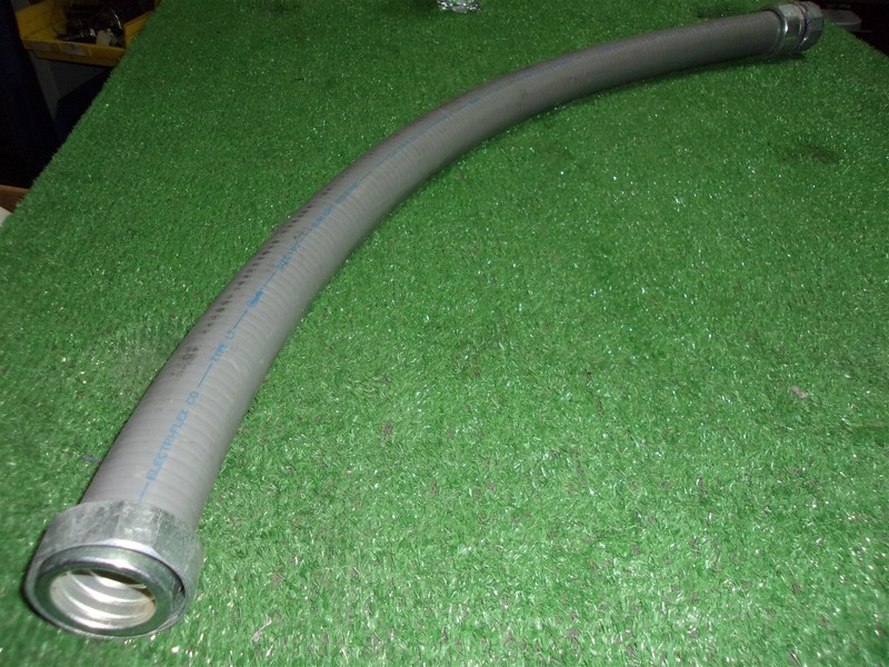 1-1/4" Sunlight Resistant Hose 3' Long with Fitting *FREE SHIPPING*