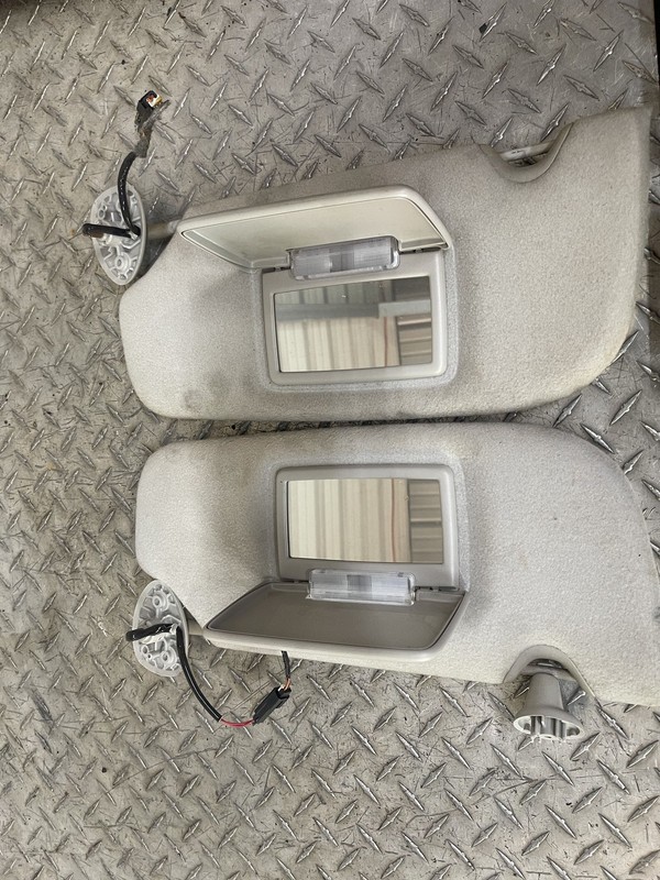 2005 2006 2007 GMC Envoy Denali Sun Visor Set LH RH Tested Oem