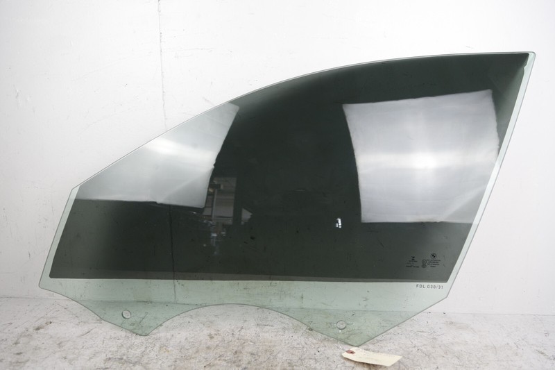 2017 - 2022 BMW M550i 540i 530i G30 FRONT LEFT SIDE DOOR WINDOW GLASS OEM