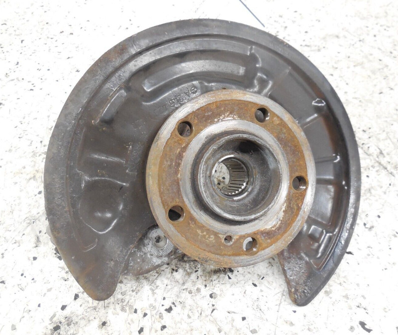 14-19 Mercedes-Benz CLA250 Rear Spindle Knuckle Hub Driver Left OEM 4Matic AWD