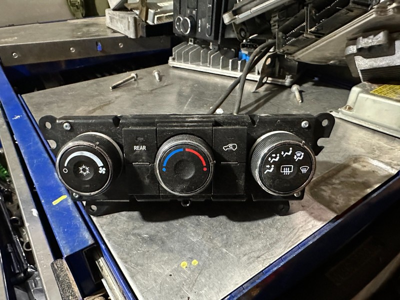 09-12 TRAVERSE OEM HEATER A/C AC CLIMATE CONTROL 20887777