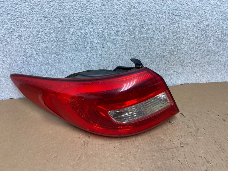 2015 2016 2017 Hyundai Sonata Left Driver Lh Tail Light AD8117 LK