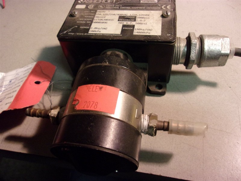 Ashcroft D424V Pressure Switch *FREE SHIPPING*