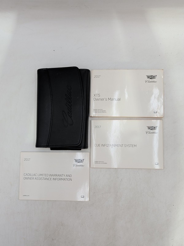 2017 Cadillac XT5 XT 5 Owners Manual With Navigation System & Case