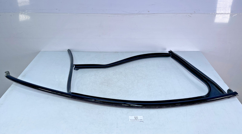 ✅ 15-24 OEM Porsche Macan 95B Front Right Side Lower Door Window Molding