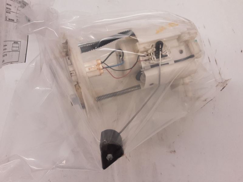 Fuel Pump Assembly 3.7L AWD Fits 10-12 MKS 2982844