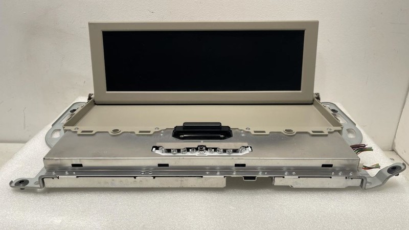 2015-2017 TOYOTA SIENNA ROOF MOUNTED ENTERTAINMENT SYSTEM DVD TAN TC: LC42 36546