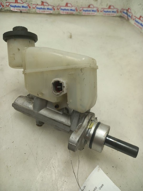06-12 TOYOTA YARIS 1.5L BRAKE MASTER CYLINDER WITHOUT STABILITY CONTROL