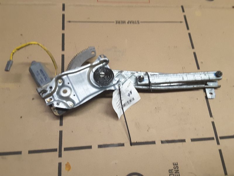 97 98 99 00 01 02 FORD EXPEDITION L. RE WINDOW REGULATOR ELEC 78882