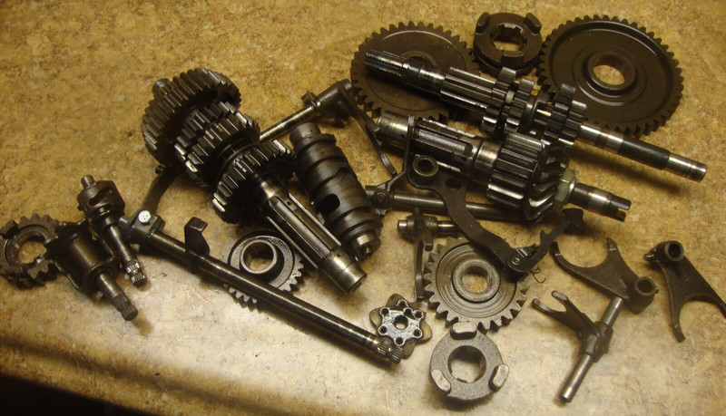 1992 Suzuki ATV Quad Runner LT-4WD 250 LT LT250 Engine Transmission Gears Shift