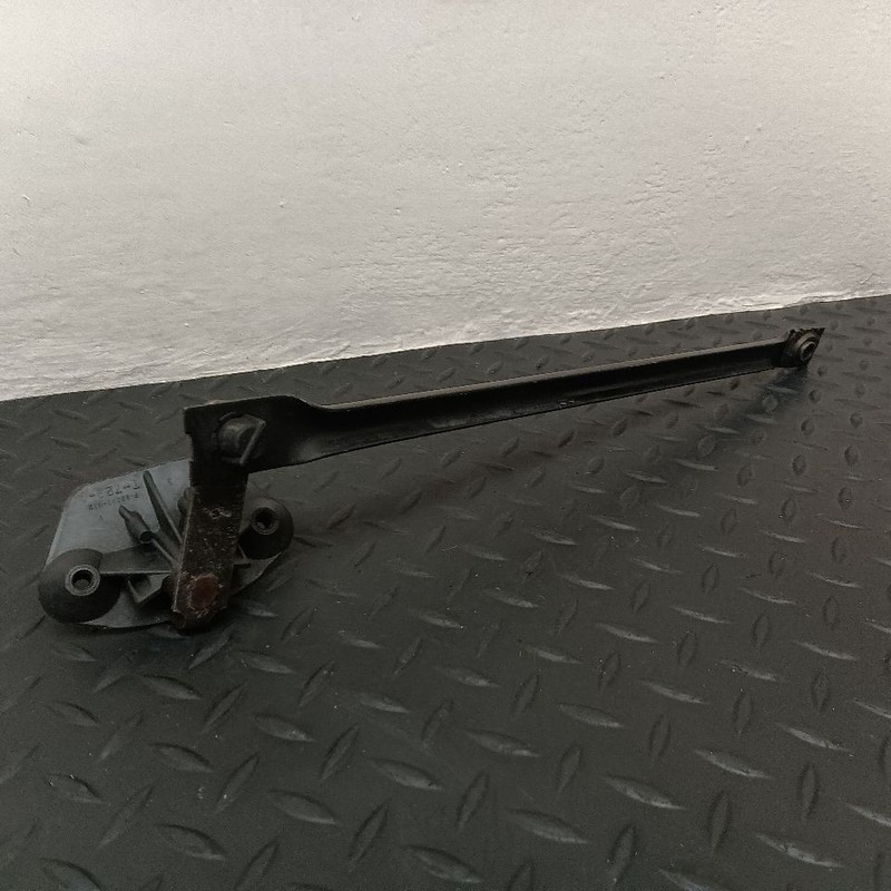 80-97 Ford F250 Right Passenger Windshield Wiper Linkage OEM F6TZ-17566-AB