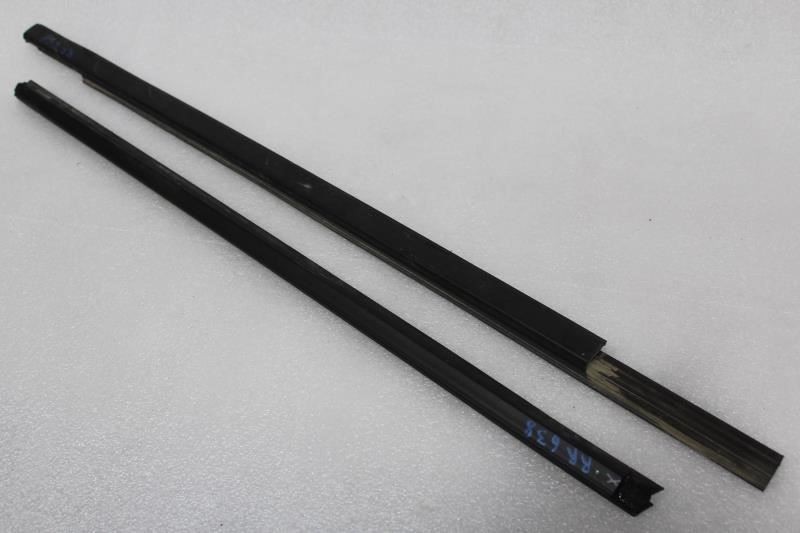 2019 2020 2021 2022 2023 RAM 1500 CREW NEW STYLE RIGHT REAR DOOR WINDOW MOLDINGS