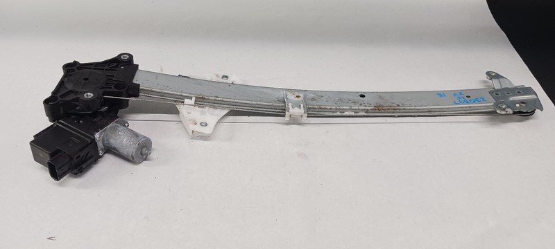 18-'23 SUBARU XV CROSSTREK Left driver Window Regulator w/motor OEM