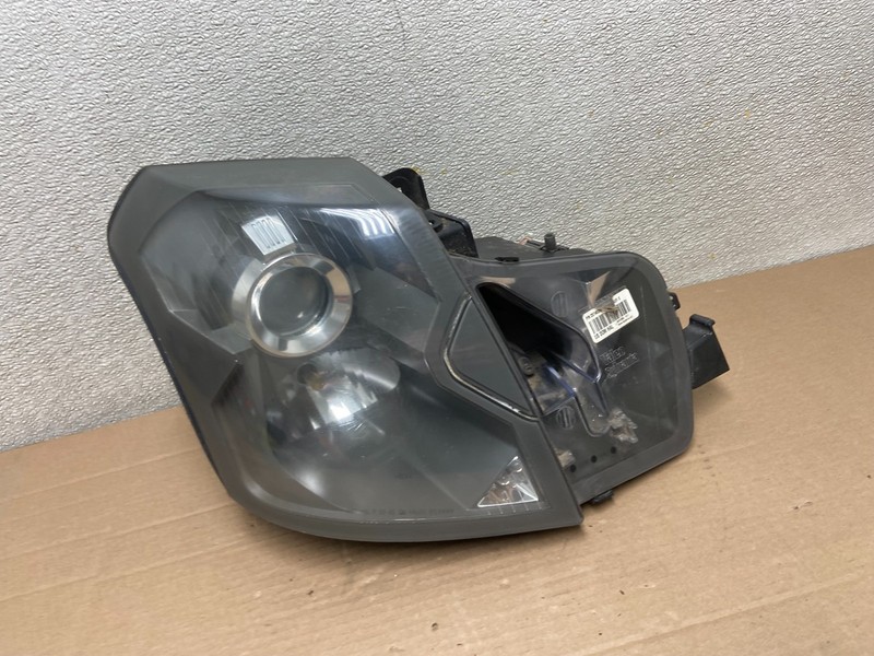 2003 to 2007 Cadillac CTS Right Passenger RH Halogen Headlight Oem AA8671 DW