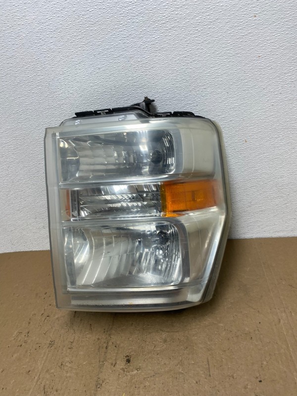 2008-2014 Ford Econoline E150 E250 E350 Left Driver LH Headlight OEM AC6043 DW