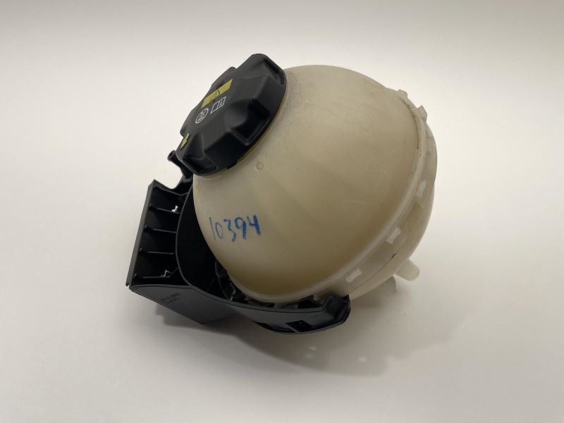 2012-2018 BMW 320i OVERFLOW BOTTLE 57037
