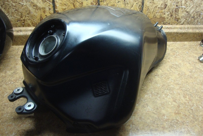 2013 Kawasaki Ninja EX650 EX 650 EX650E 650E E Fuel Gas Tank Container Petrol 13