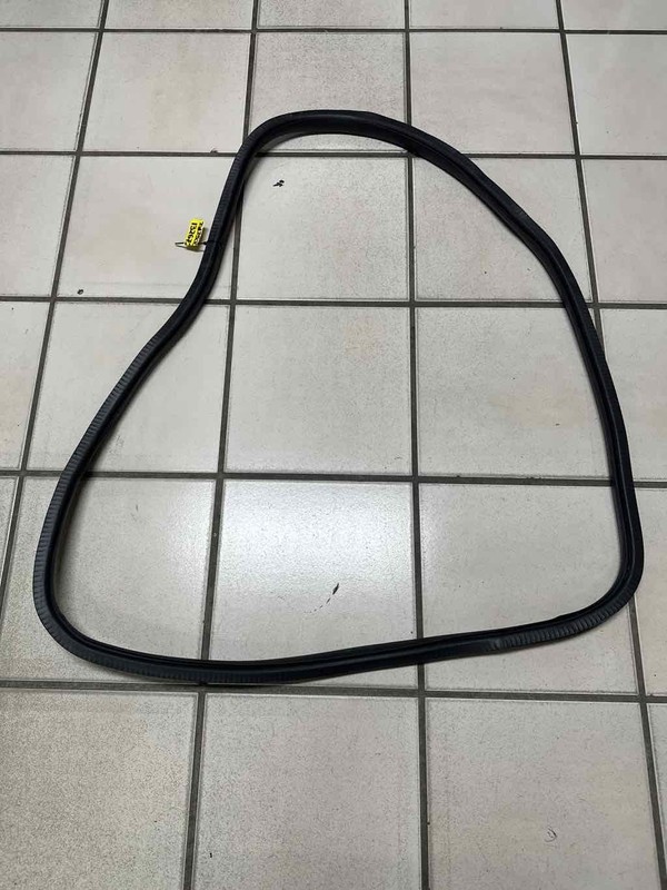 Mercedes CLA250 door seal rubber 2020 to 2022 rear left side assy OEM 1186920700