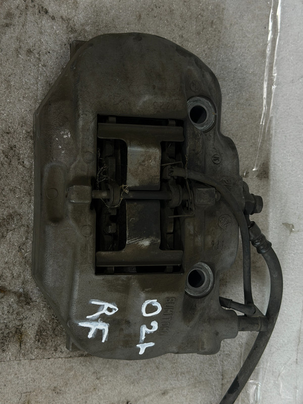 2001-2006 Lexus LS430 Brake Caliper Front Right Passenger Side OEM 47730-50151