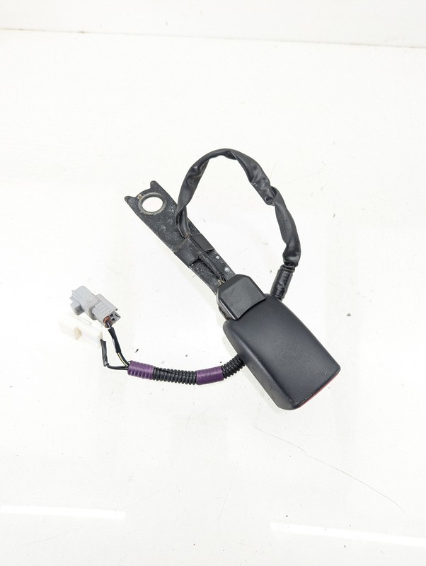 2007-2011 LEXUS GS450H Front Right Passenger Seat Buckle OEM