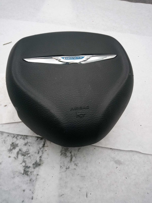2020 Chrysler Voyager Steering Wheel Air Bag White Used 82K Miles OEM