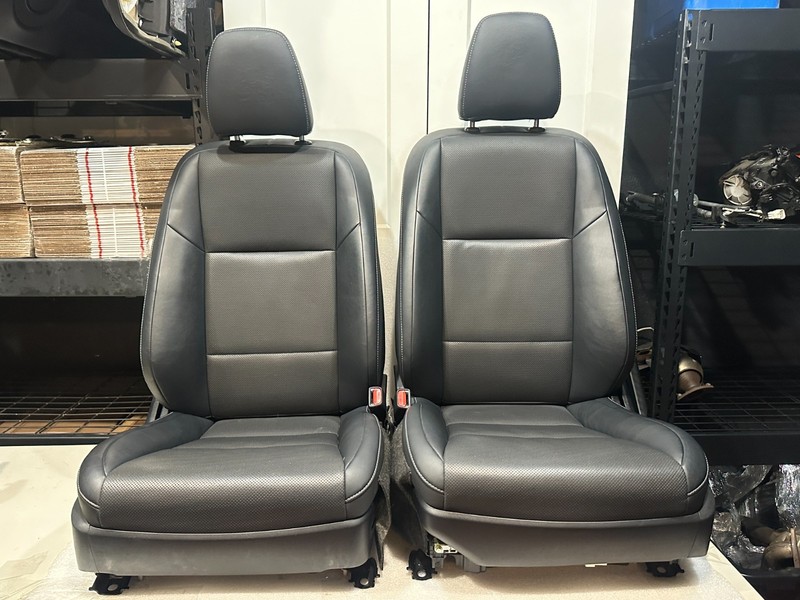 2016 Lexus ES350 Front Seat Pair Driver & Passenger OEM BLACK