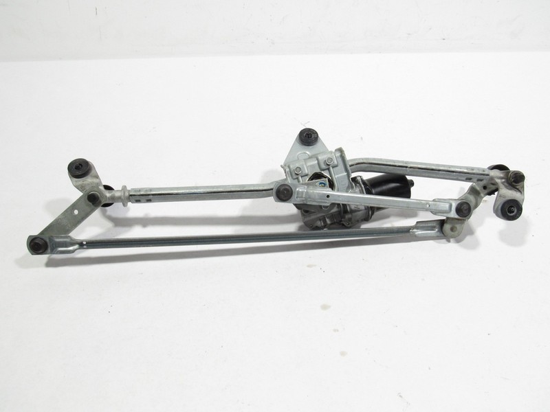 16-23 Audi TT 2019 Front Windshield Wiper Linkage W/ Motor ;