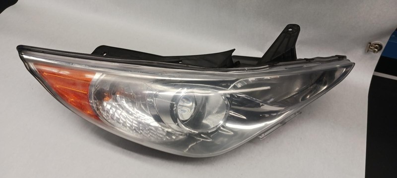 11-'14 HYUNDAI SONATA Limited Right passenger headlight OEM Grade B