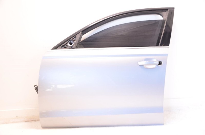 12-18 Audi A6 Driver Left Front Silver Door Assembly