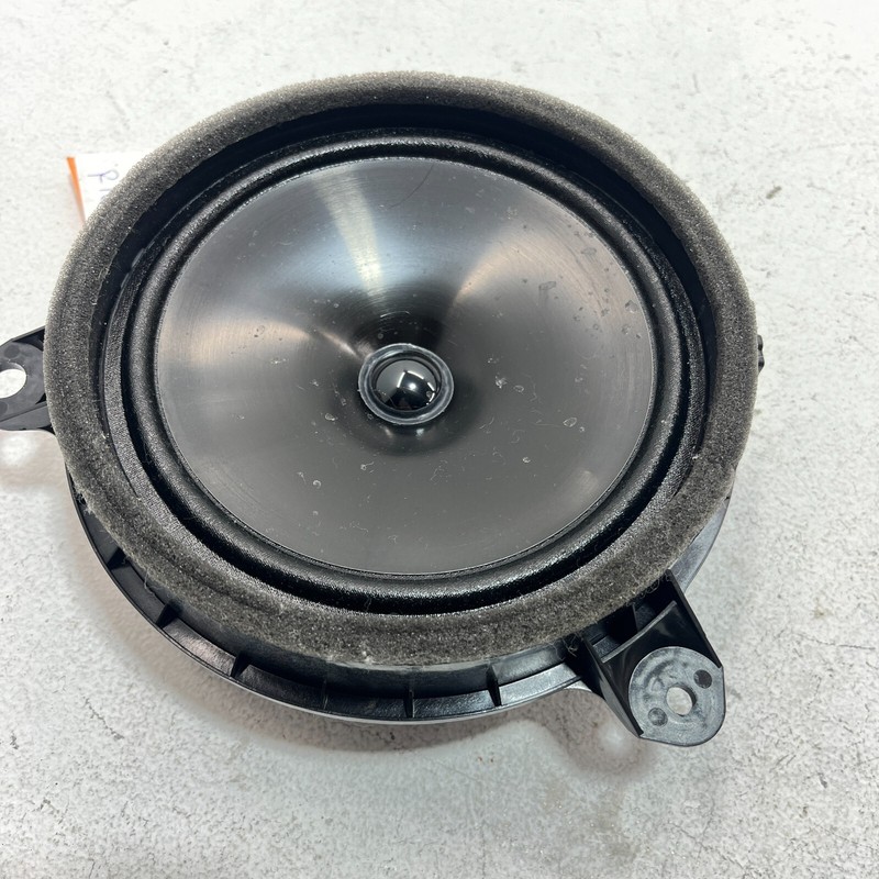 2019 - 2023 TOYOTA CAMRY REAR RIGHT OR LEFT DOOR AUDIO SOUND SPEAKER OEM