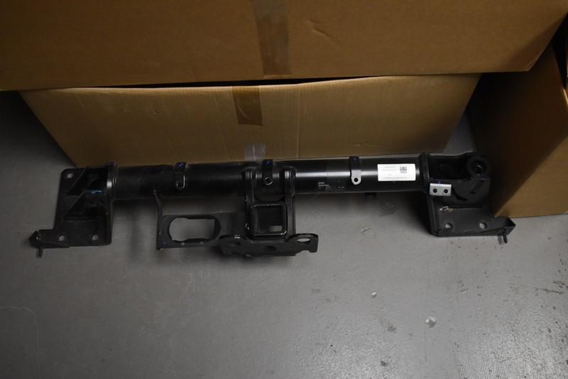 BMW X7 TOW HITCH FACTORY 2019-2023 OEM 10056315-002