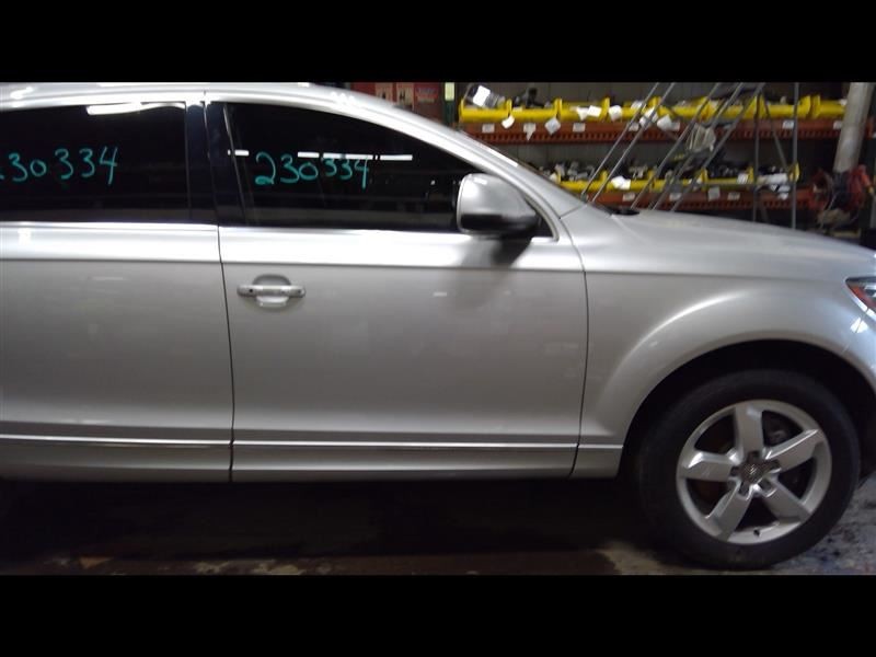 Passenger Right Front Door Electric Silver Fits 13-15 AUDI Q7 1172352