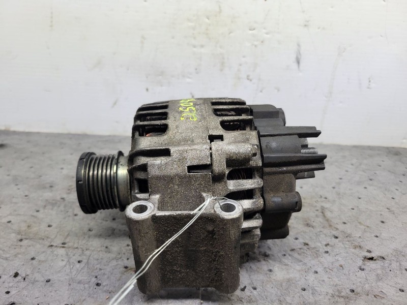 Alternator 172 Type SLK250 Fits 12-15 MERCEDES SLK 1683580
