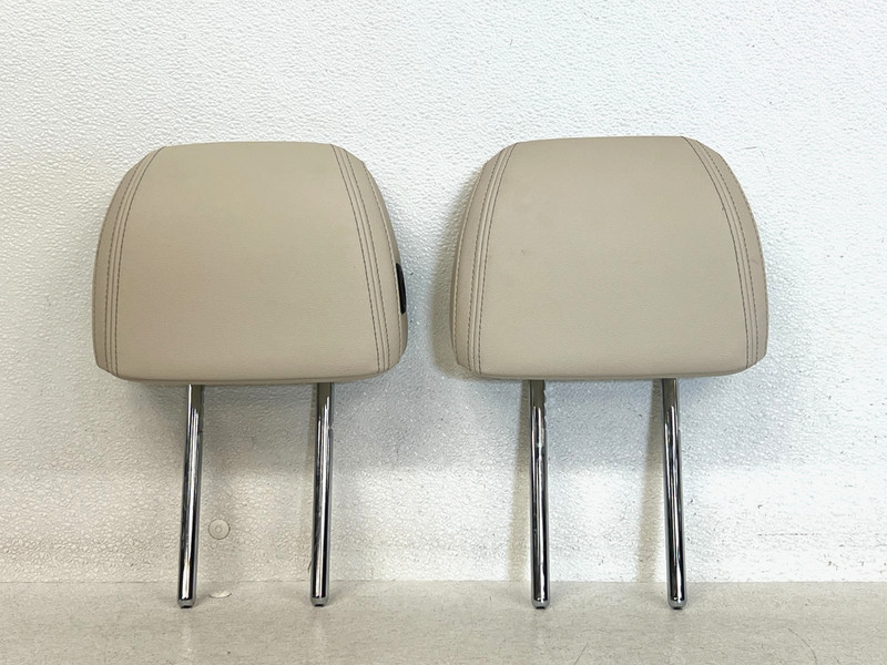 ⭐2020-2024 BUICK ENCORE GX REAR RIGHT & LEFT SIDE SEAT HEADREST TAN OEM LOT2659