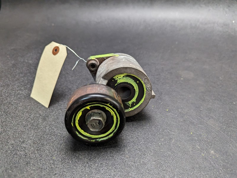Engine Belt Tensioner 2.4L 2018 Kia Optima LX 25281-2GGB3 2016 2017 2019 2020