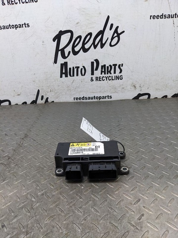 Chassis ECM Below Left Hand Front Seat Fits 12-14 ESCALADE 1183965