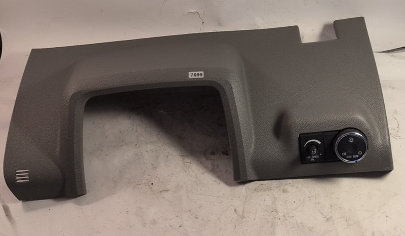 Chevy Traverse Knee Bolster Trim Panel 2009-2012 P/N 22878599 OEM
