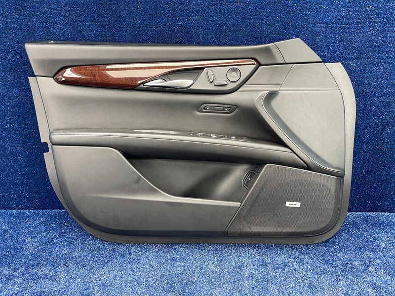 2016-2020 CADILLAC CT6 LEFT FRONT INTERIOR DOOR PANEL OEM 84049465