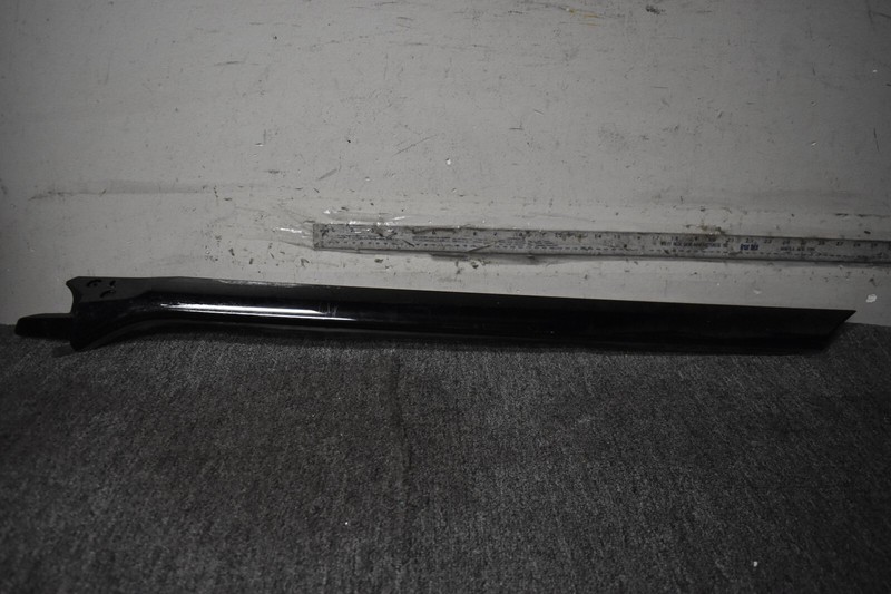 2010-2013 RANGE ROVER SPORT RIGHT SIDE A PILLAR FACTORY OEM
